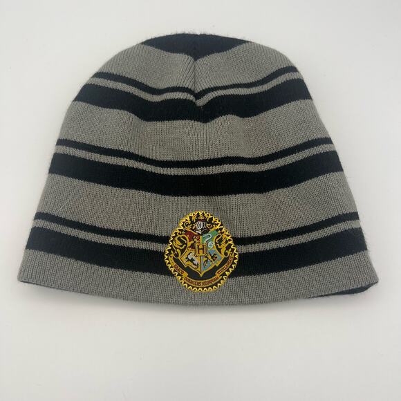 Harry Potter Beanie Hogwarts School Crest Patch Black Grey Unisex Adult One Size - Picture 3 of 7